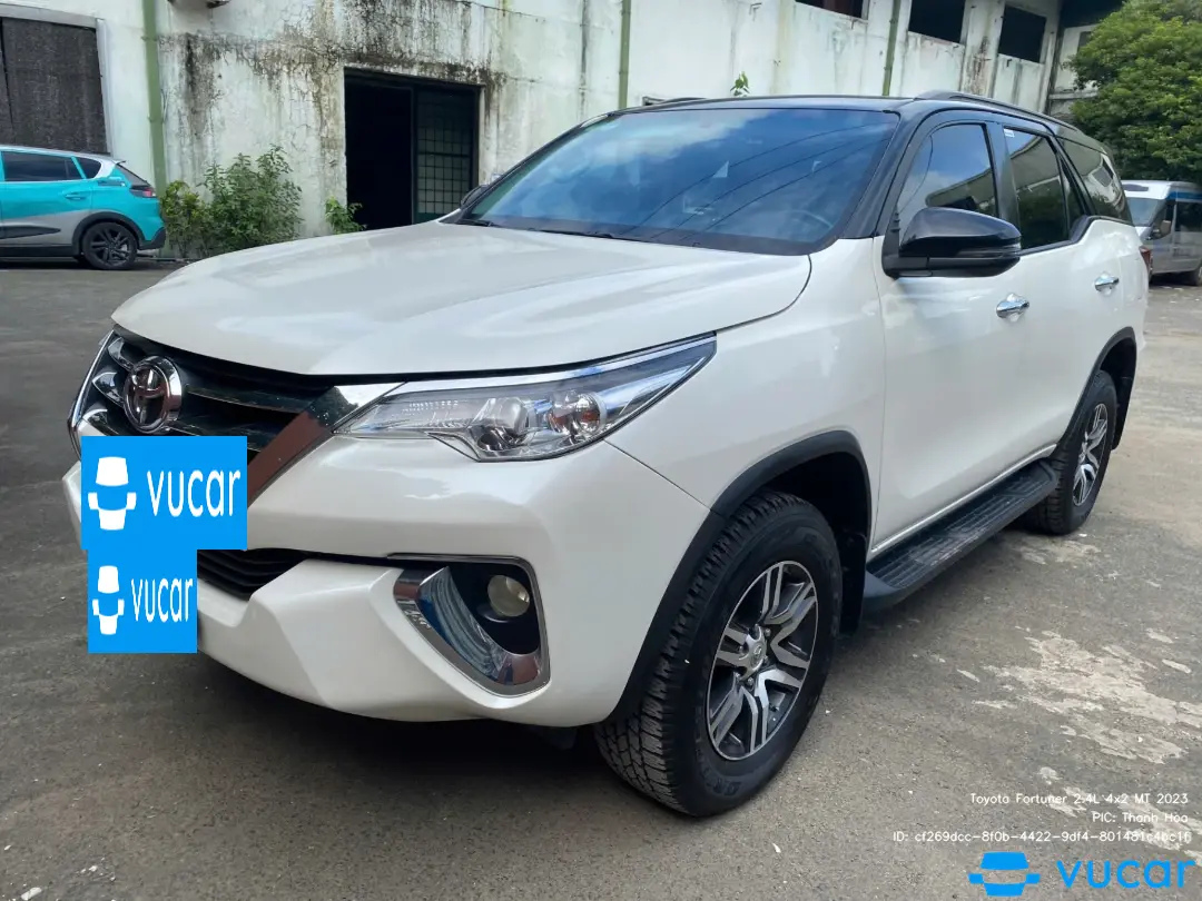 Toyota Fortuner 2.7V 4x2 AT 2019 - Ngoại thất 23
