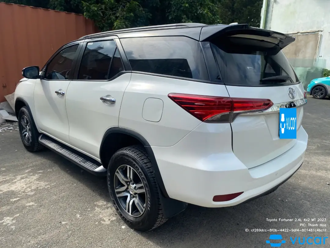 Toyota Fortuner 2.7V 4x2 AT 2019 - Ngoại thất 24
