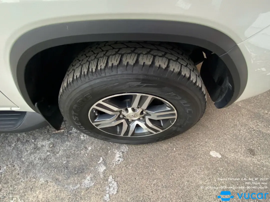 Toyota Fortuner 2.7V 4x2 AT 2019 - Ngoại thất 31