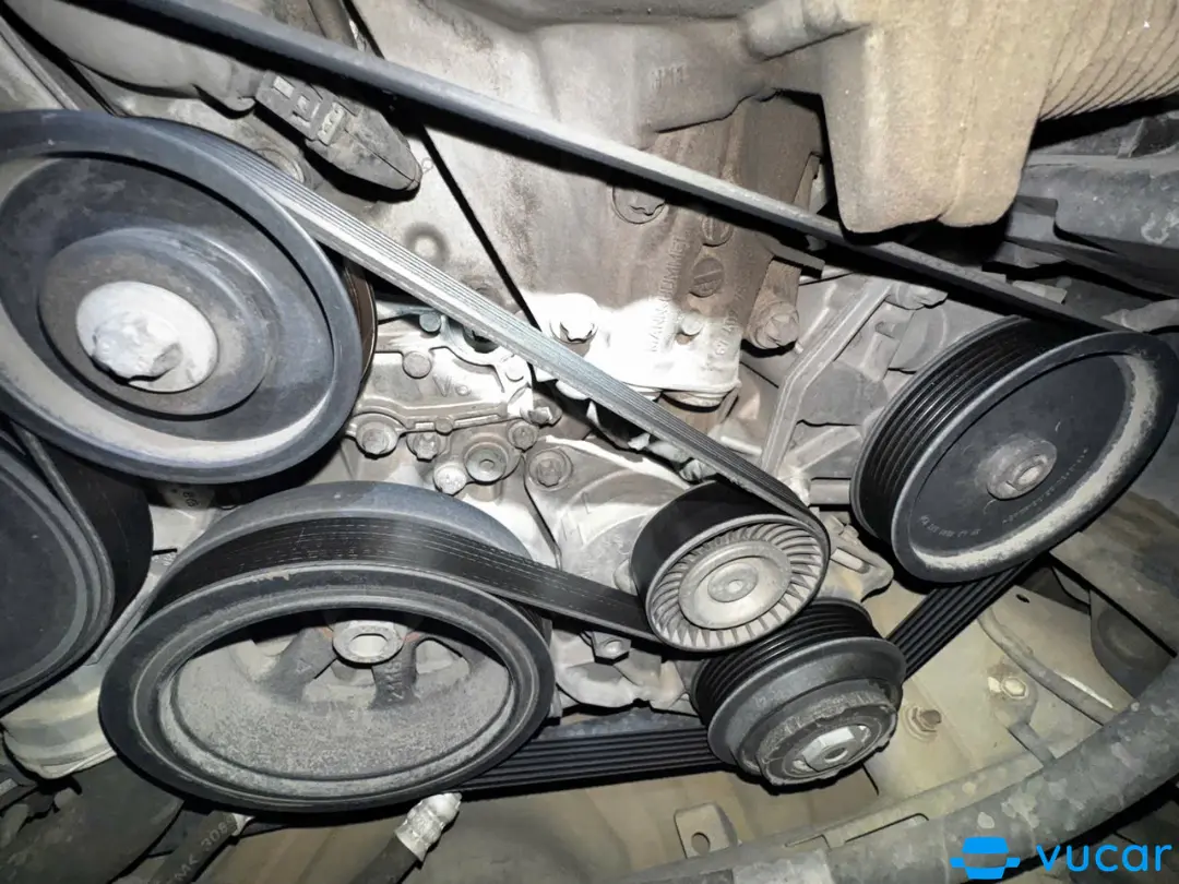 Mercedes-Benz C-Class C230 2009  - Gầm & khung xe 1