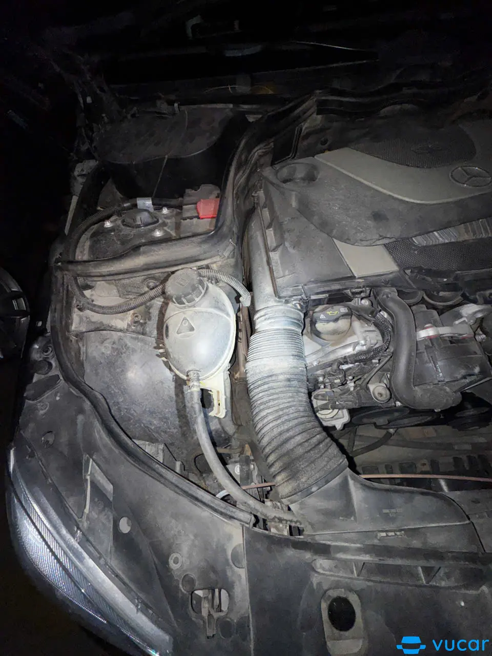 Mercedes-Benz C-Class C230 2009  - Gầm & khung xe 3