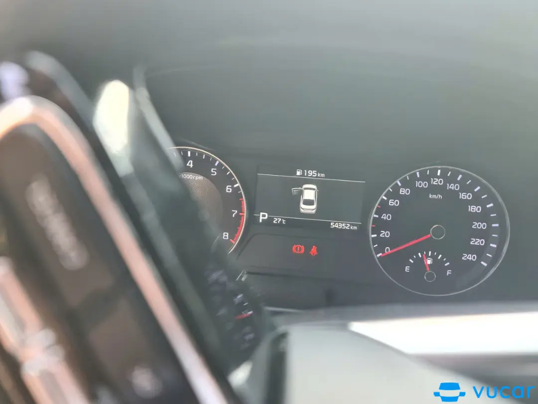 Kia Cerato 1.6 AT Luxury 2020 - Nội thất 1