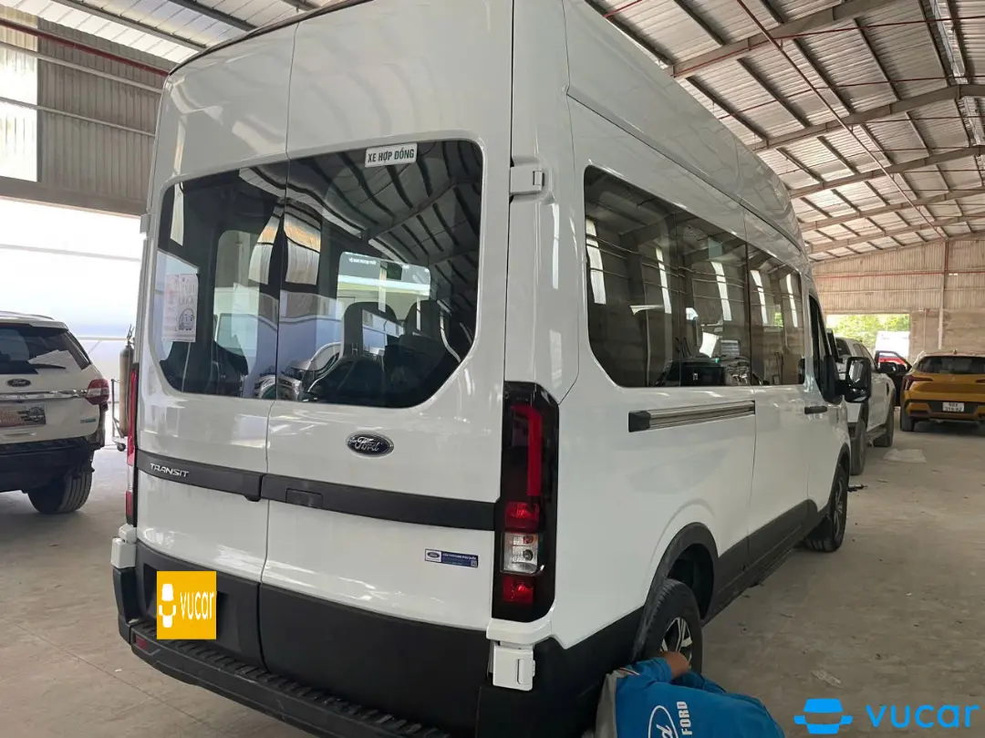 Ford Transit Premium 2025 - Ngoại thất 2