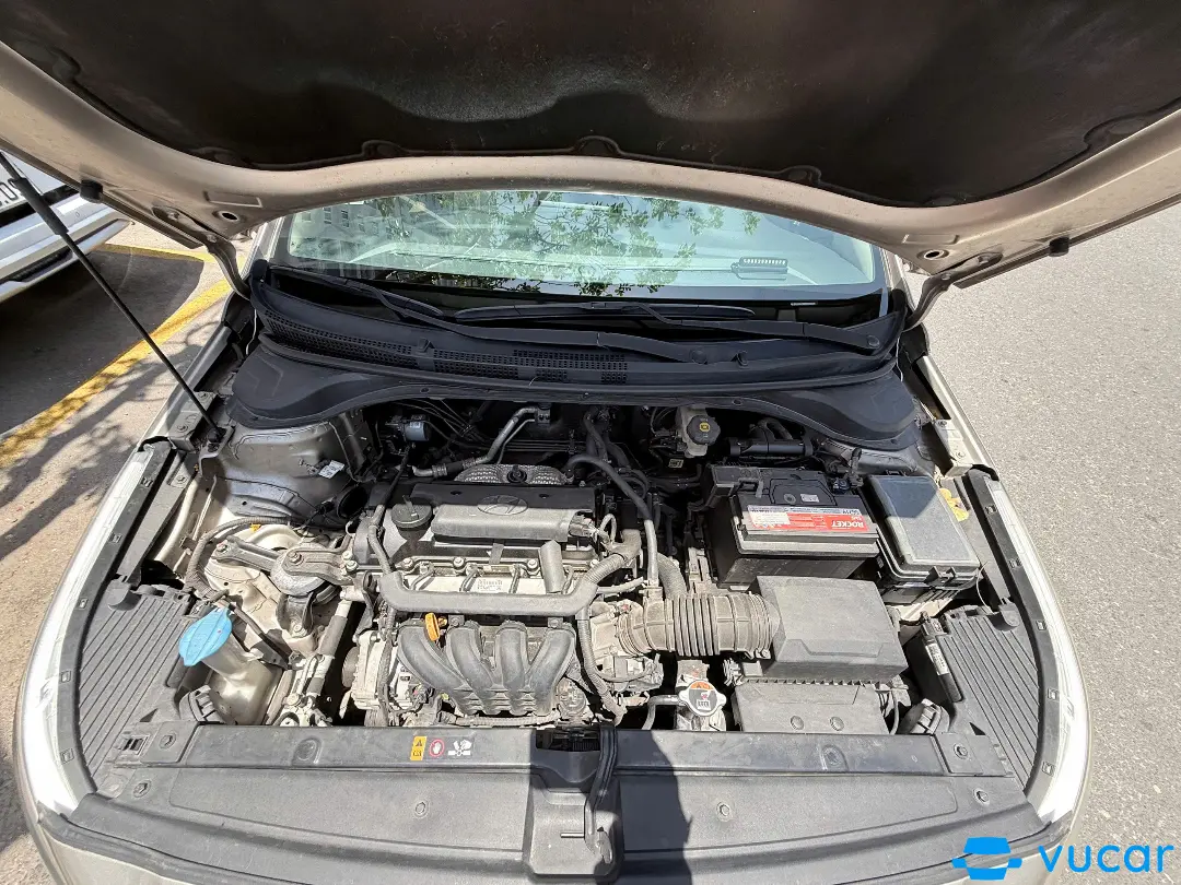 Hyundai Accent 1.4 AT Đặc Biệt 2021 - Khoang động cơ 1