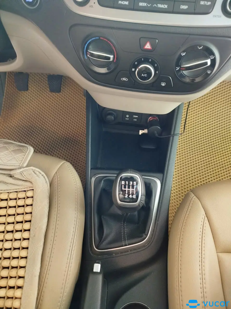 Hyundai Accent 1.4 MT 2020 - Nội thất 2