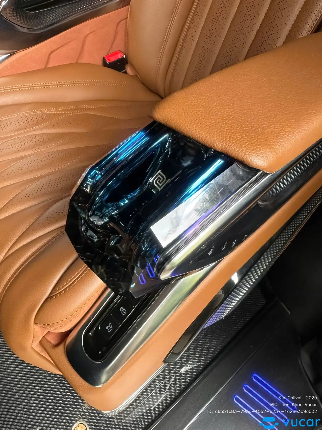 Kia Carnival Premium 2.2D 7S 2024 - Nội thất 6