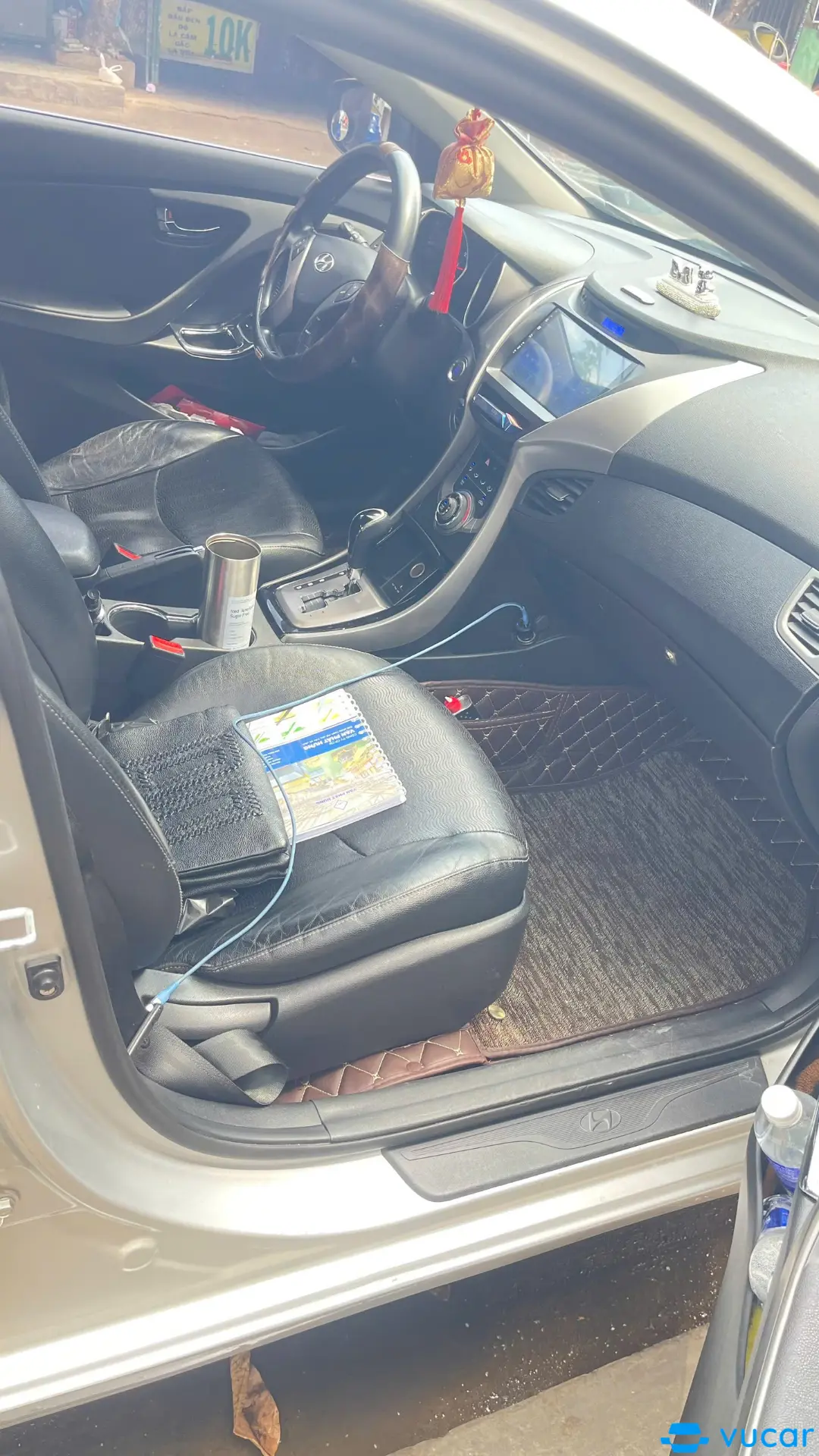 Hyundai Elantra 1.8 AT 2013 - Nội thất 1