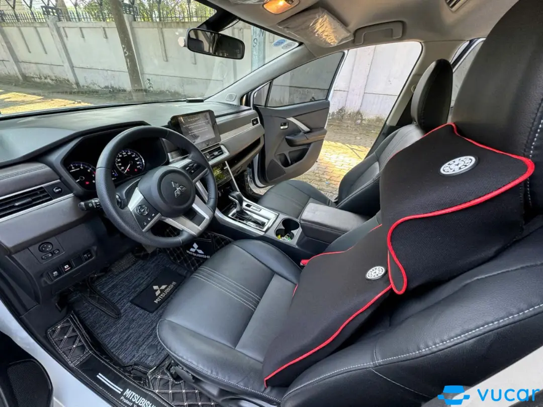 Mitsubishi Xpander AT Premium 2023 - Nội thất 7