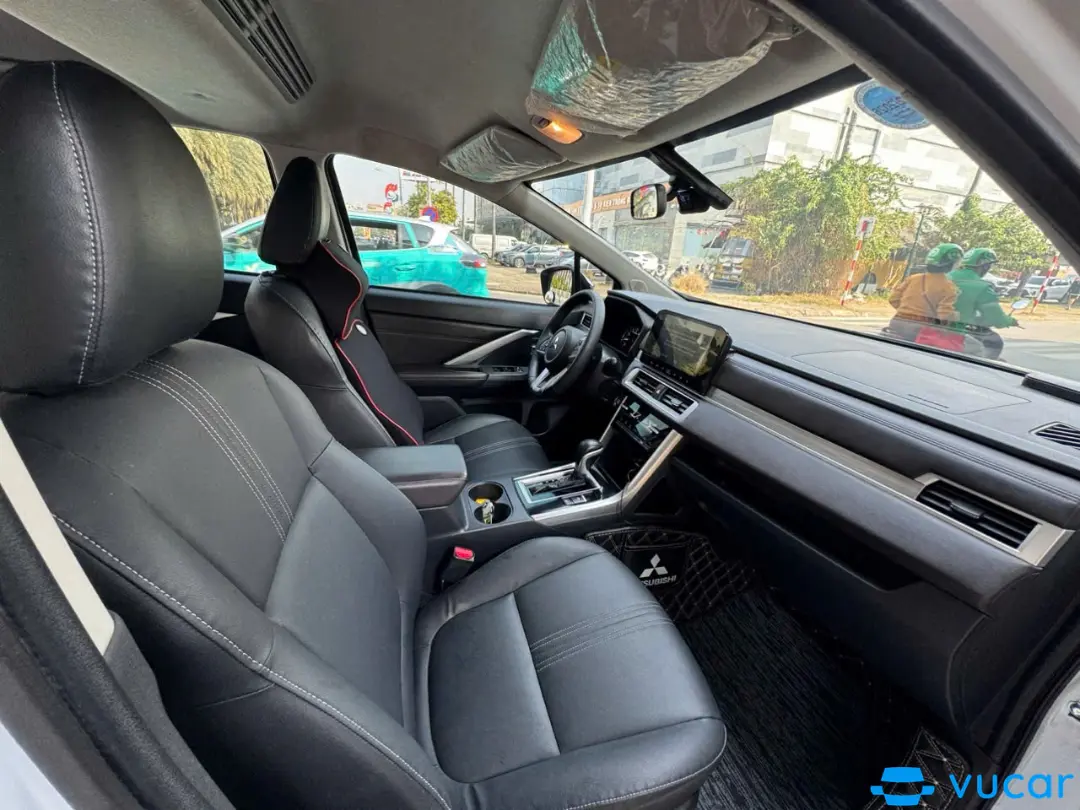 Mitsubishi Xpander AT Premium 2023 - Nội thất 5