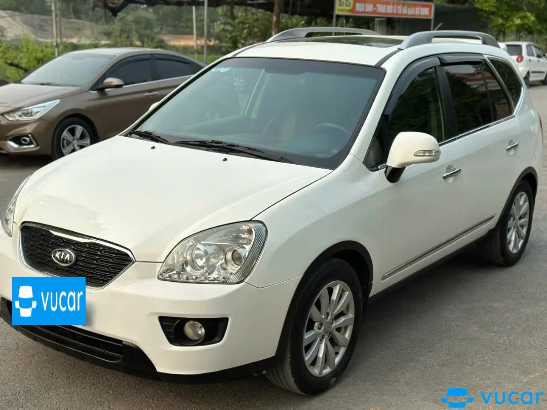 Kia Carens S SX 2.0 AT 2013