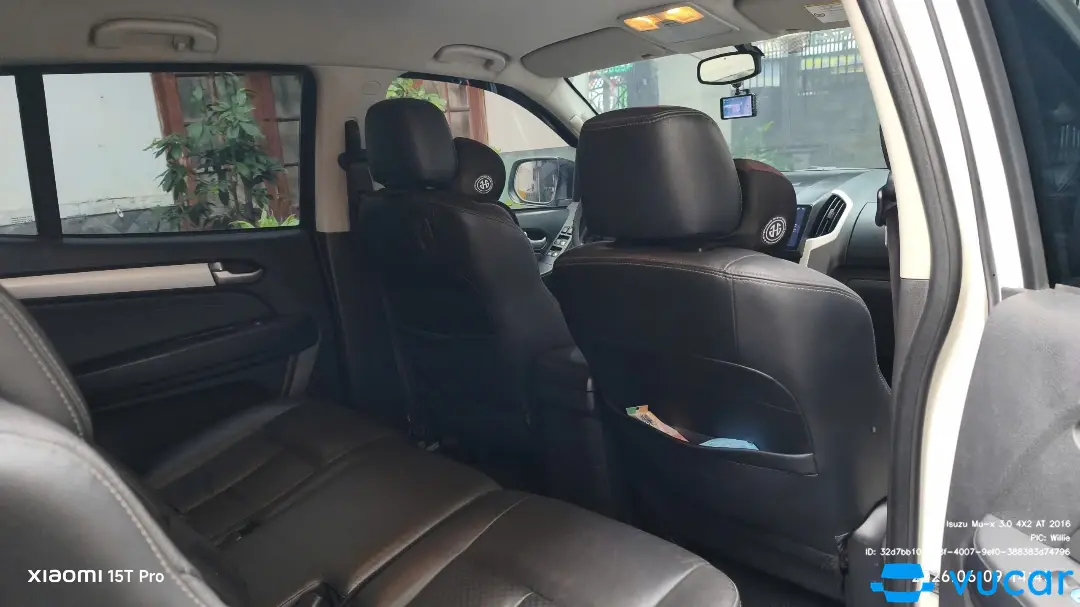 Isuzu Mu-x 3.0 4X2 AT 2016 - Nội thất 5