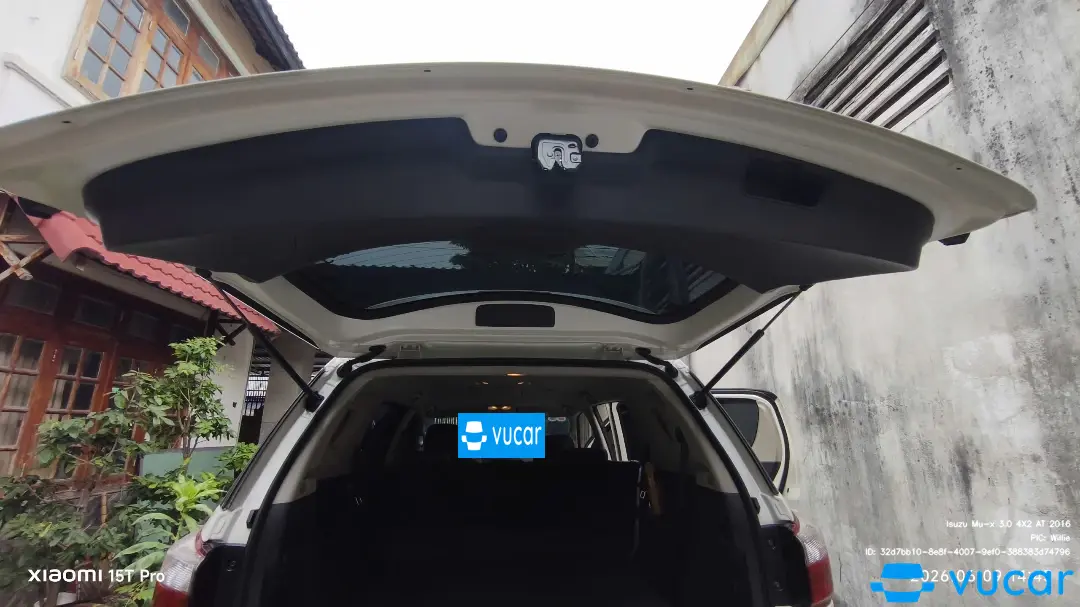 Isuzu Mu-x 3.0 4X2 AT 2016 - Nội thất 2