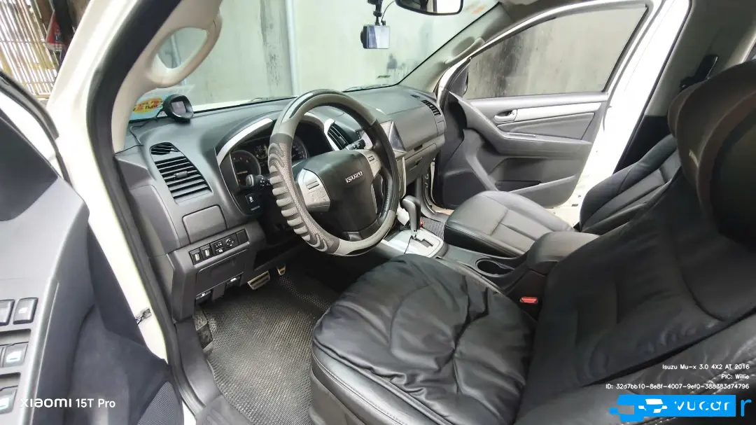 Isuzu Mu-x 3.0 4X2 AT 2016 - Nội thất 4