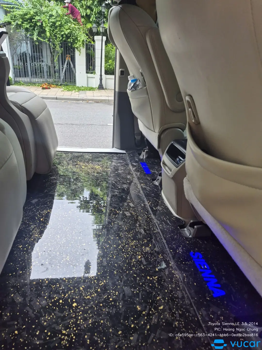 Toyota Sienna LE 3.5 2014 - Nội thất 13