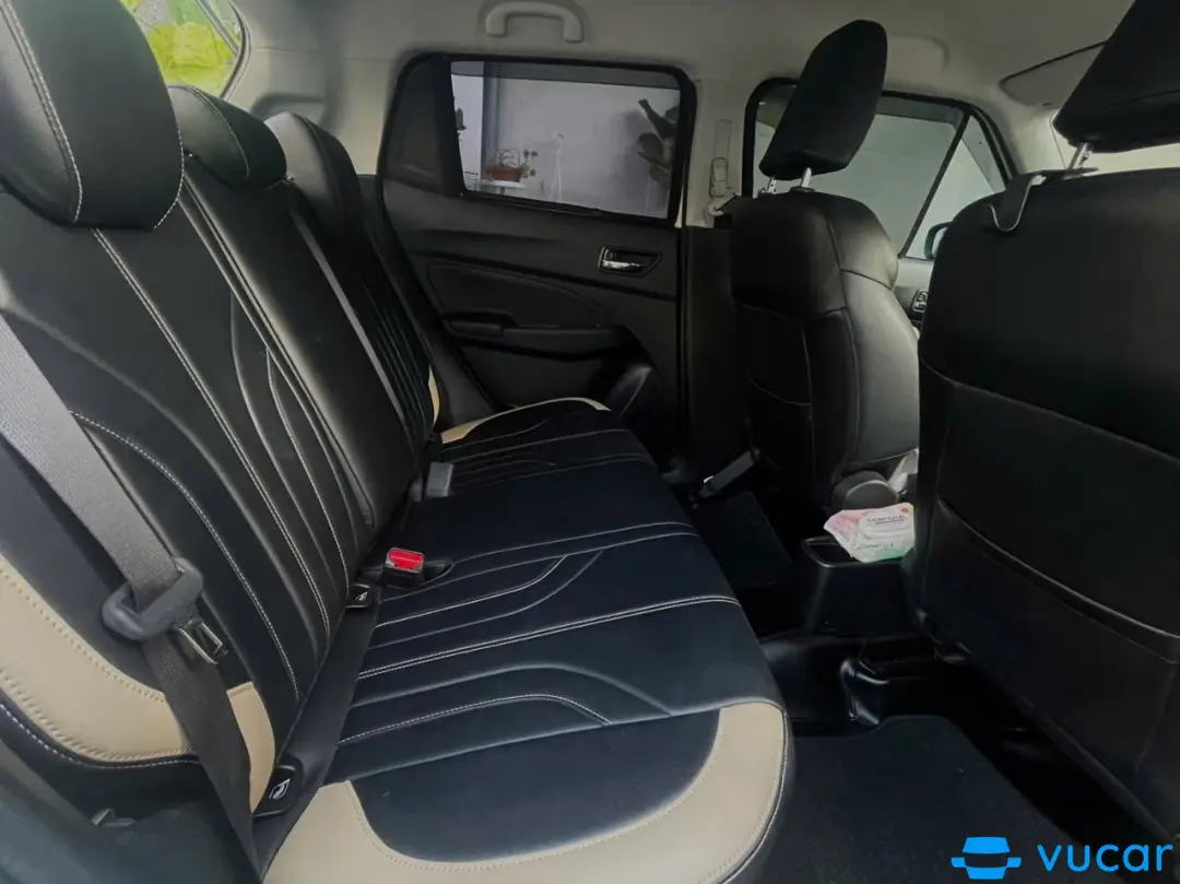 Suzuki Swift GLX 1.2 CVT 2023 - Nội thất 2