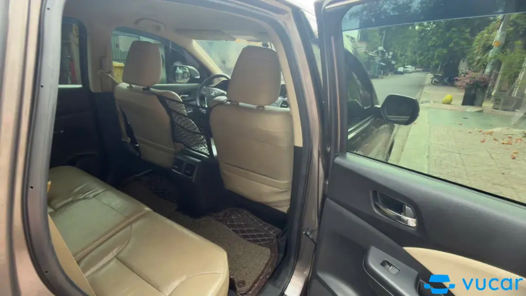 Honda CRV 2.0 AT 2016 - Nội thất 9
