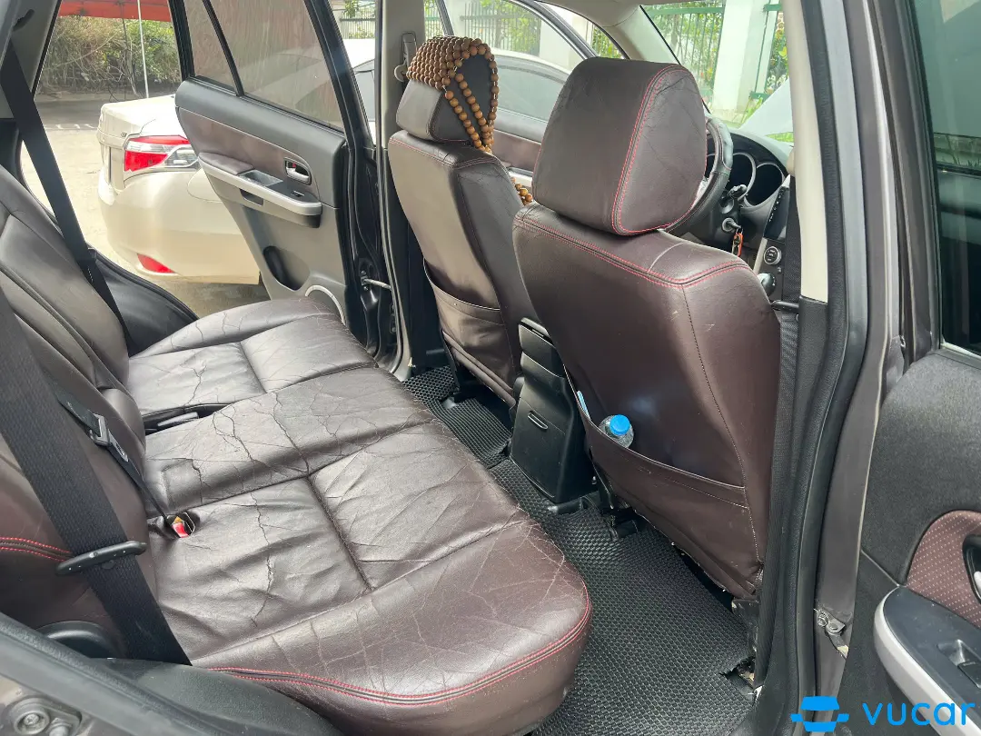 Suzuki Vitara 2.0 AT 2014 - Nội thất 2