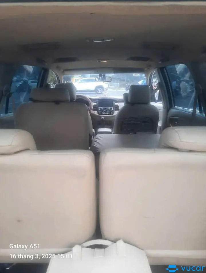 Toyota Innova 2011 - Nội thất 1