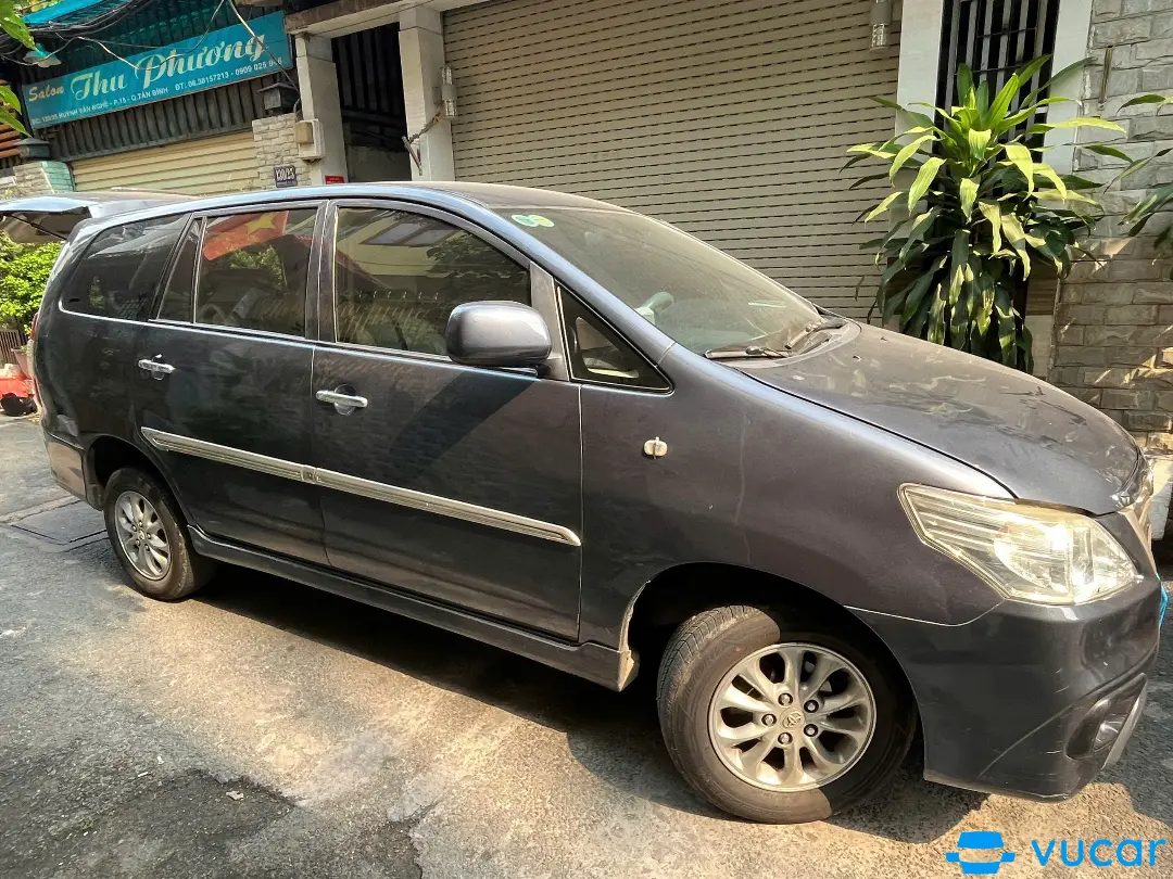 Toyota Innova 2014 2.0E - Ngoại thất 8
