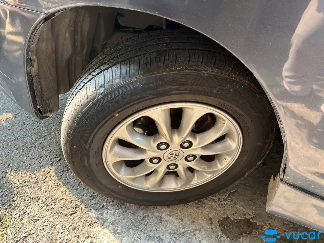 Toyota Innova 2014 2.0E - Ngoại thất 6