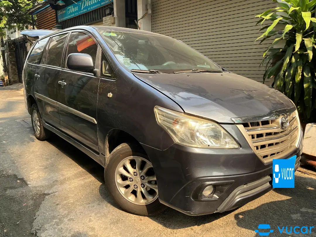 Toyota Innova 2014 2.0E - Ngoại thất 5