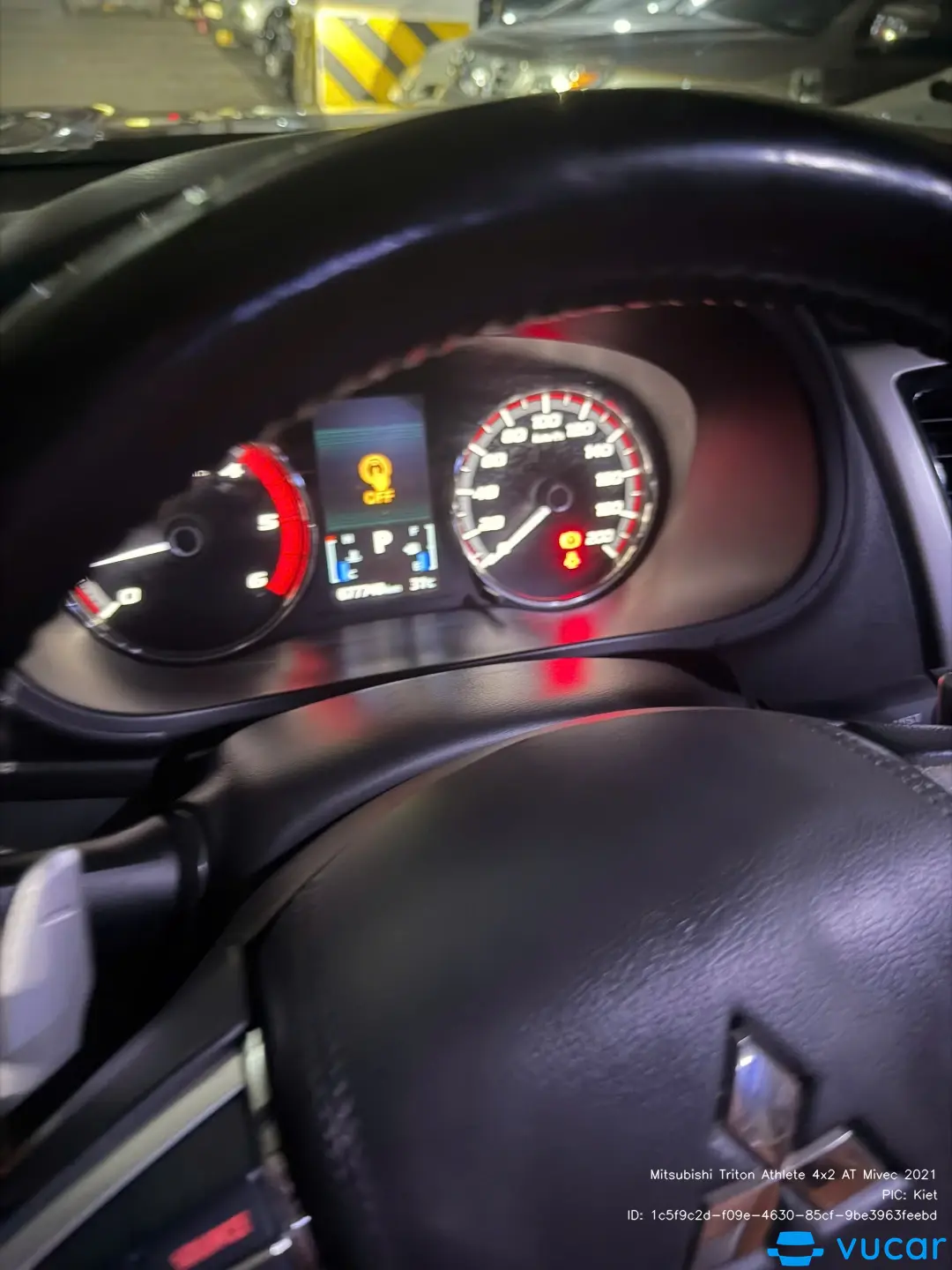 Mitsubishi Triton Athlete 4x2 AT Mivec 2021 - Nội thất 2