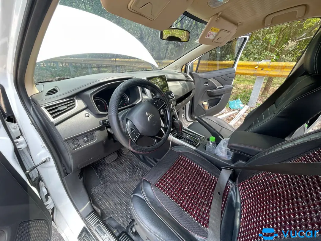 Mitsubishi Xpander AT 2021 - Nội thất 5