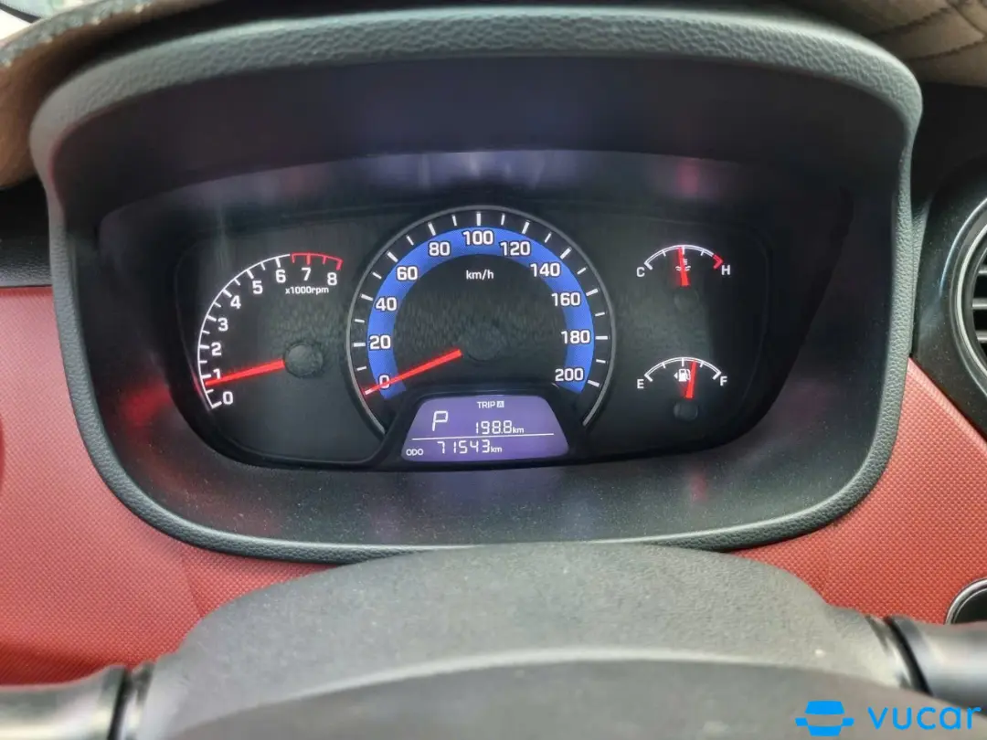Hyundai Grand i10 N/A 2015 - Nội thất 4
