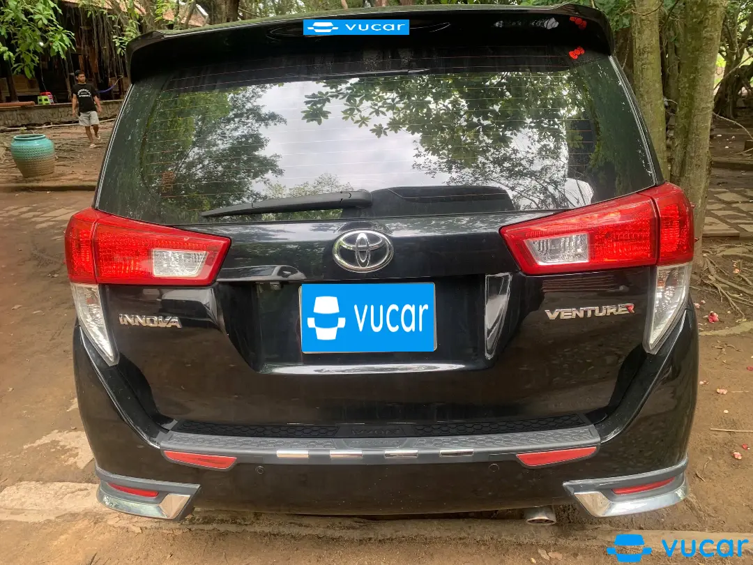 Toyota Innova 2.0 Venturer 2019 - Ngoại thất 5
