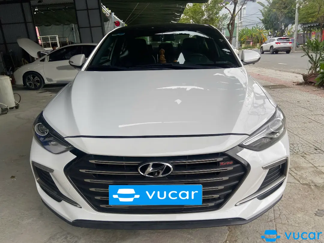 Hyundai Elantra Sport 1.6 AT 2018 - Ngoại thất 5