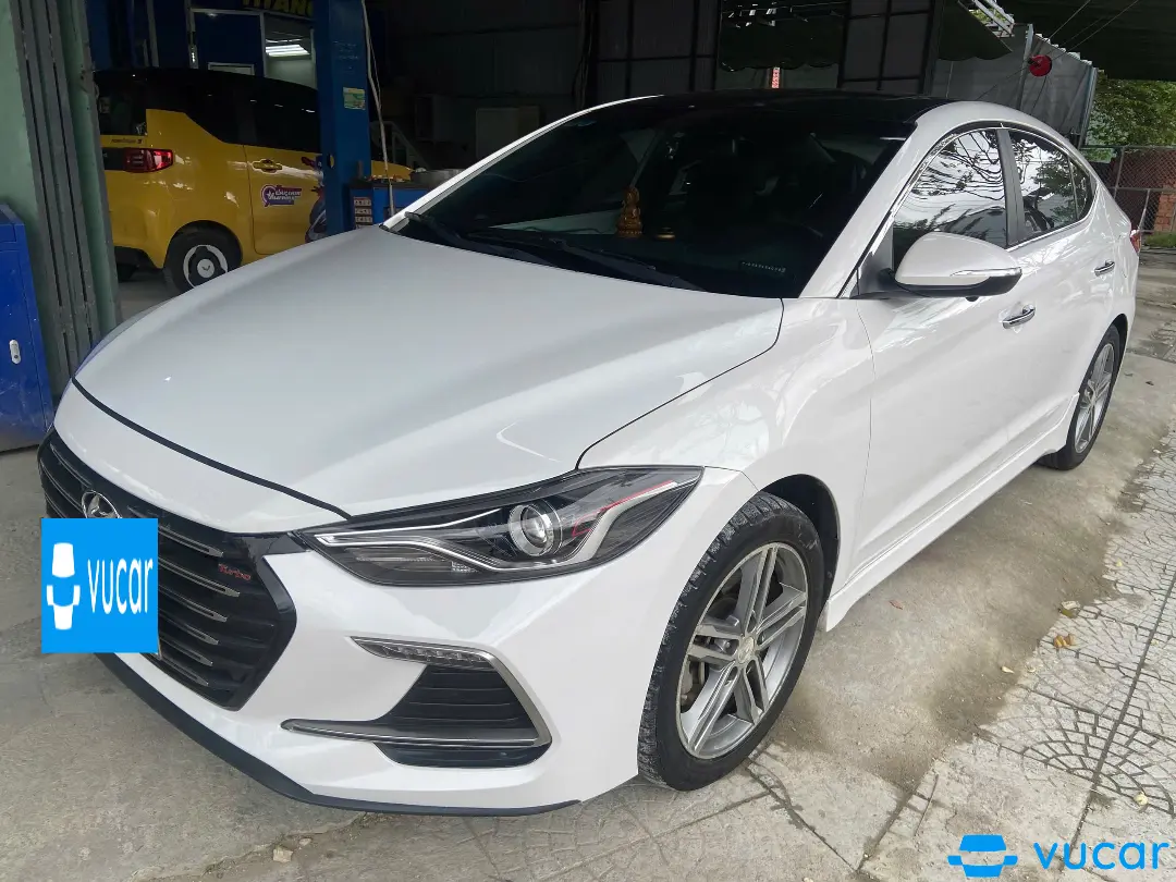Hyundai Elantra Sport 1.6 AT 2018 - Ngoại thất 4