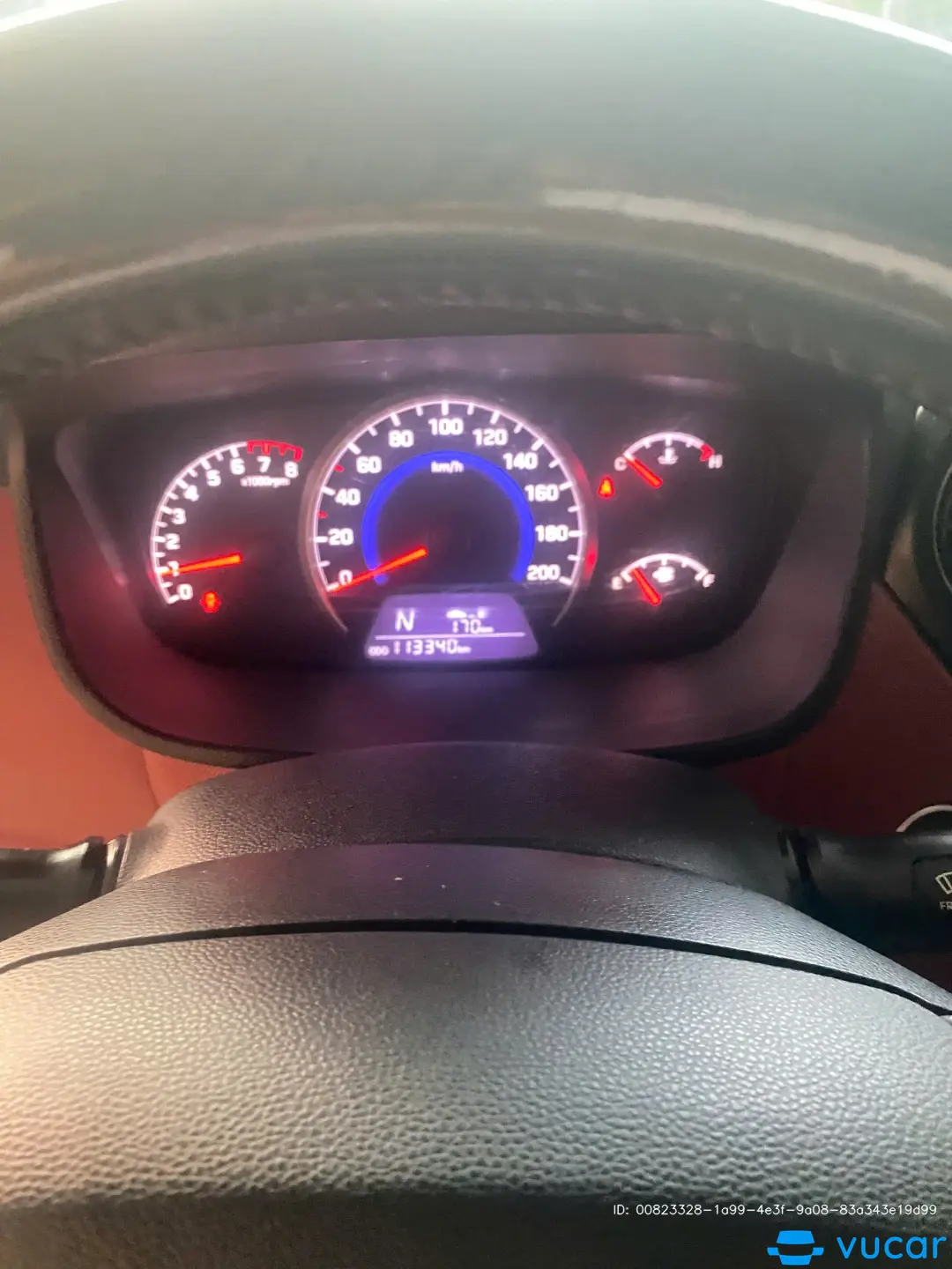 Hyundai i10 1.2 AT nhập 2016 - Nội thất 2