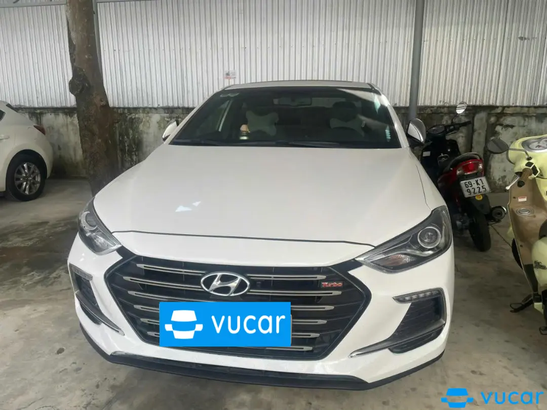 Elantra sport 2018 - Ngoại thất 6