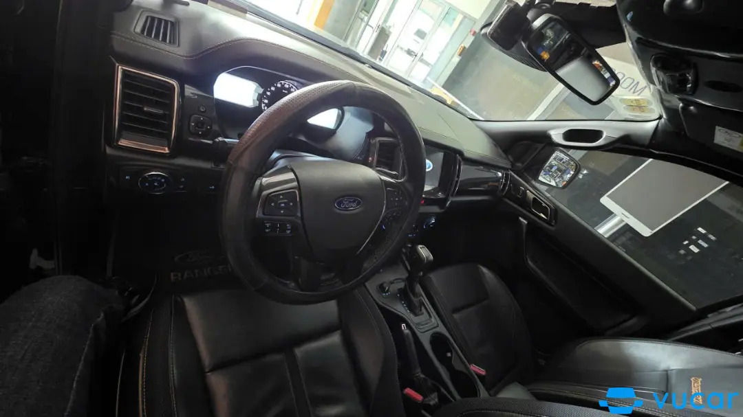 ford wildtrak 4x4 2019 - Nội thất 5