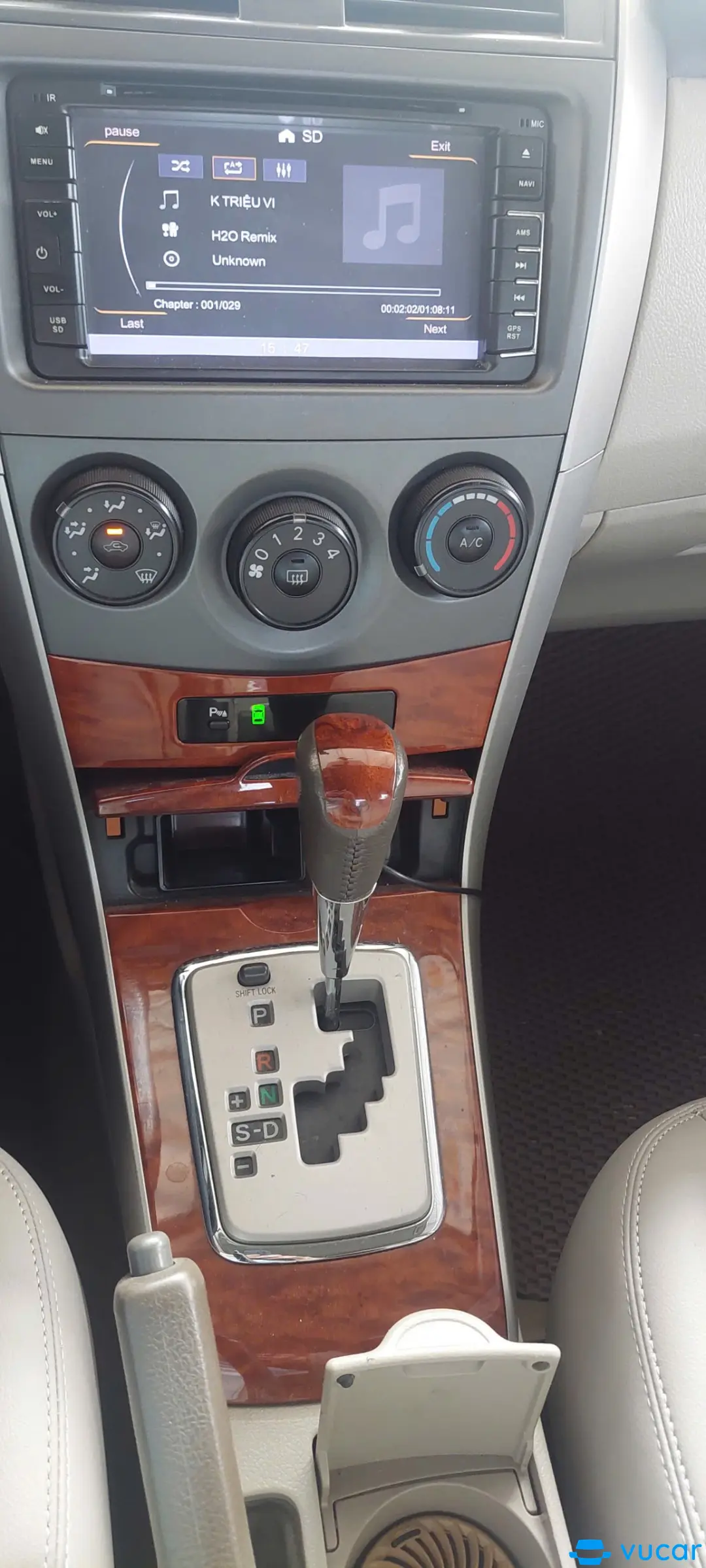 Toyota Corolla altis 2.0V 2010 - Nội thất 1