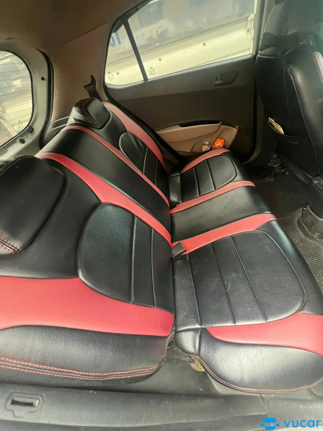 Huyndai i10 hatback , 2014 , số sàn , odo 50v - Nội thất 1