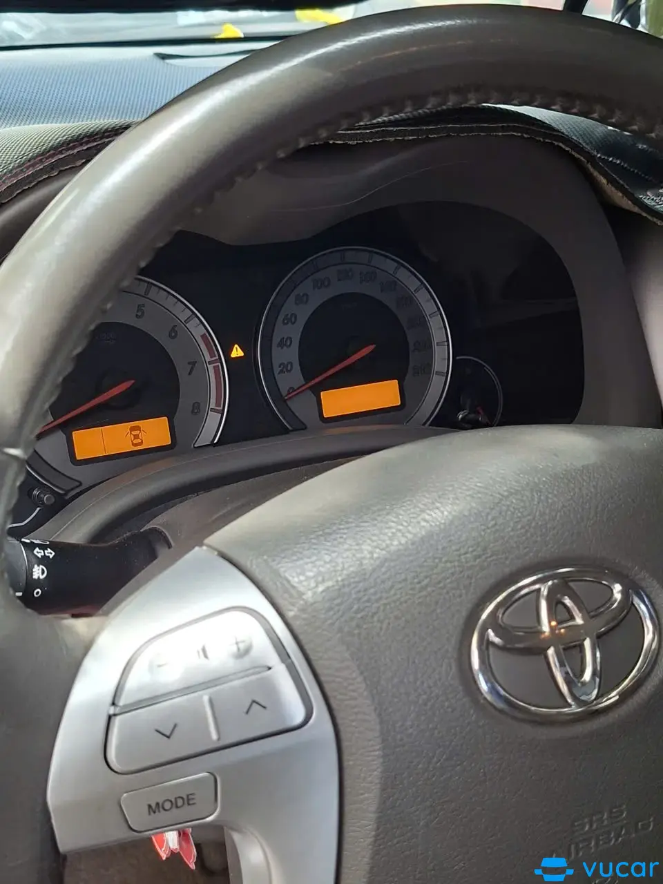Toyota Altis 1.8 AT 2010 - Nội thất 1
