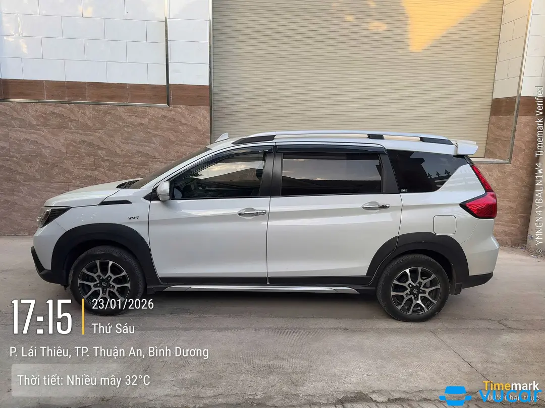 Suzuki XL7 AT  - Ngoại thất 4