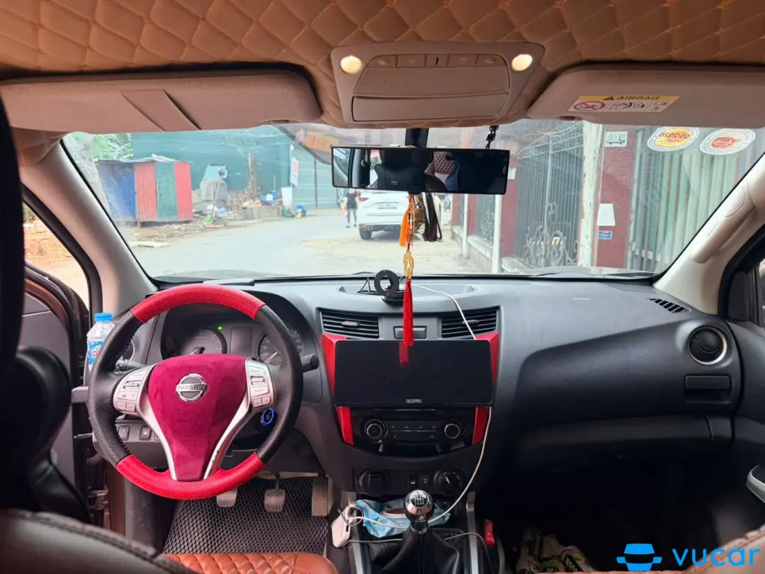 Nissan Navara SL 2.5 MT 4WD 2016 - Nội thất 1