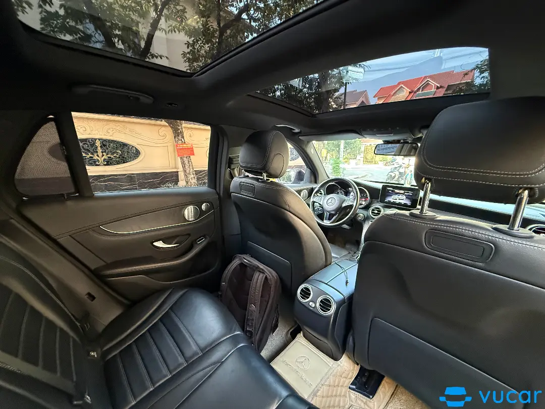 Mercedes Glc 300 4Matic 2018 - Nội thất 1