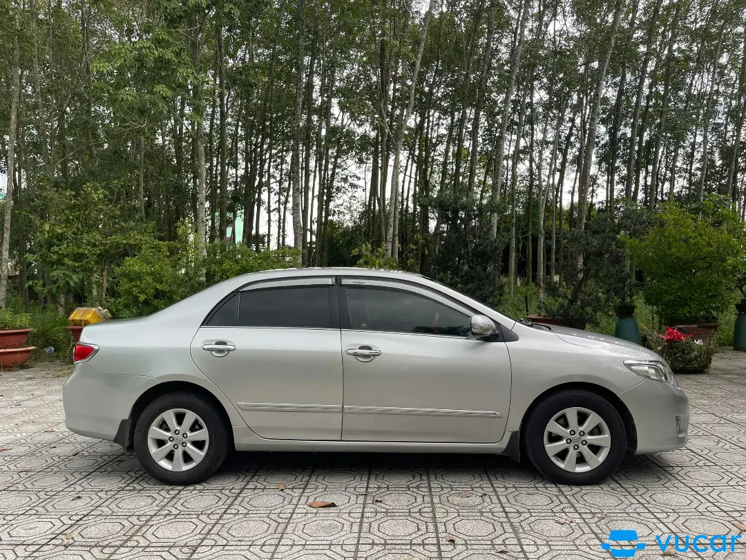 TOYOTA ALTIS - Ngoại thất 11