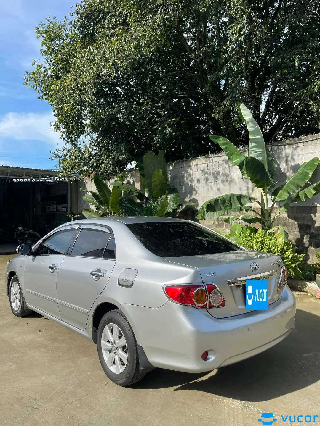 TOYOTA ALTIS - Ngoại thất 9
