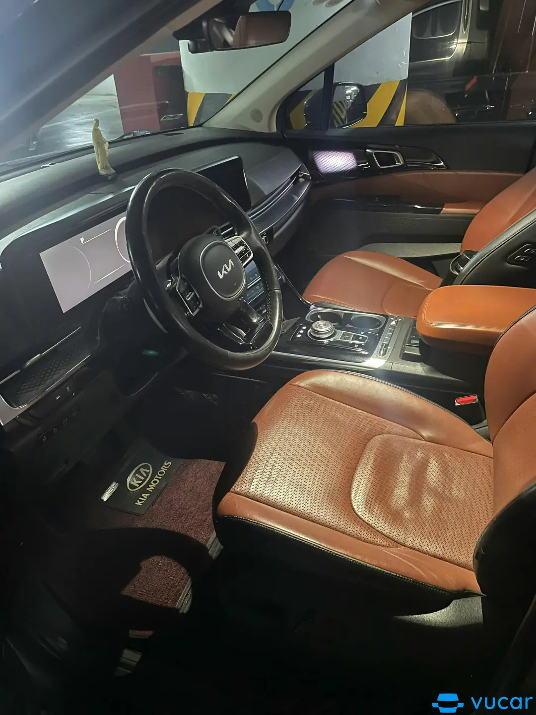 Kia Carnival Signature 2.2D 2022 - Nội thất 2