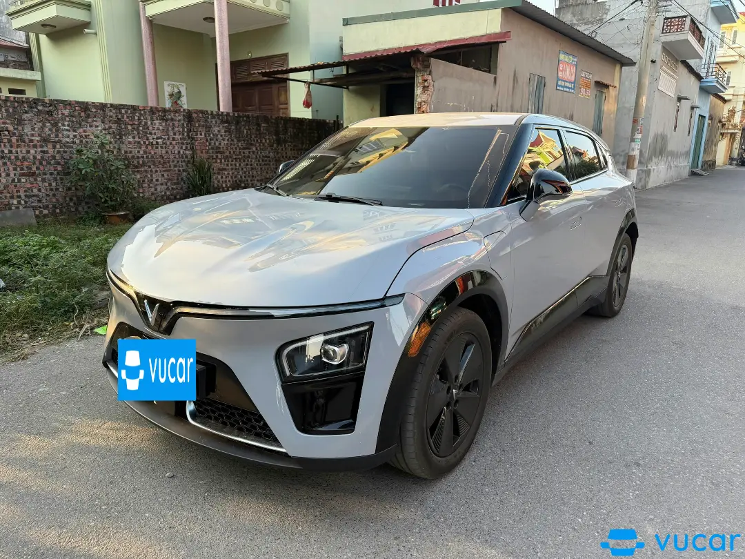 Ảnh xe Vinfast Vf7 Eco 2025