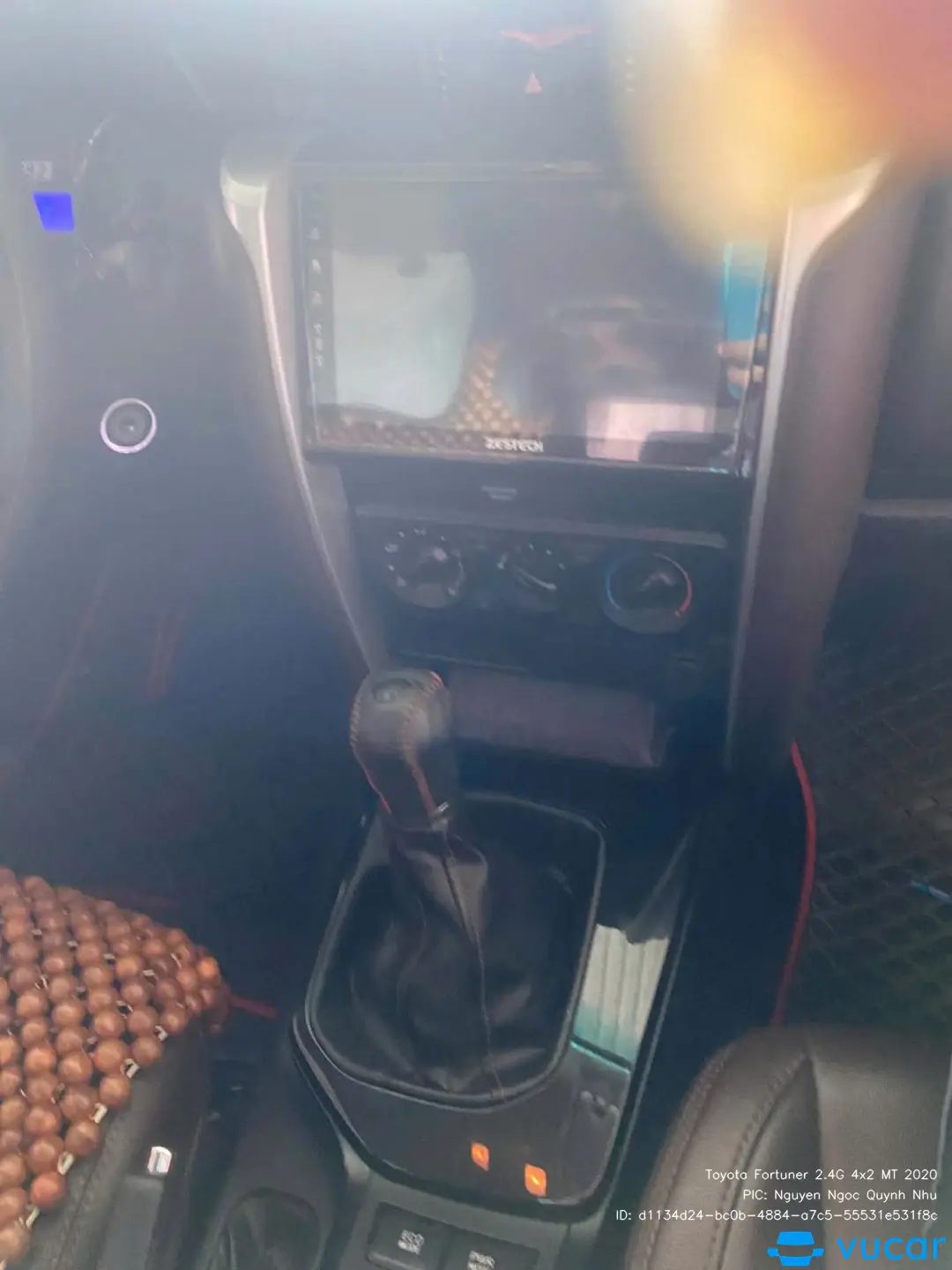 Toyota Fortuner 2.4G 4x2 MT 2020 - Nội thất 4