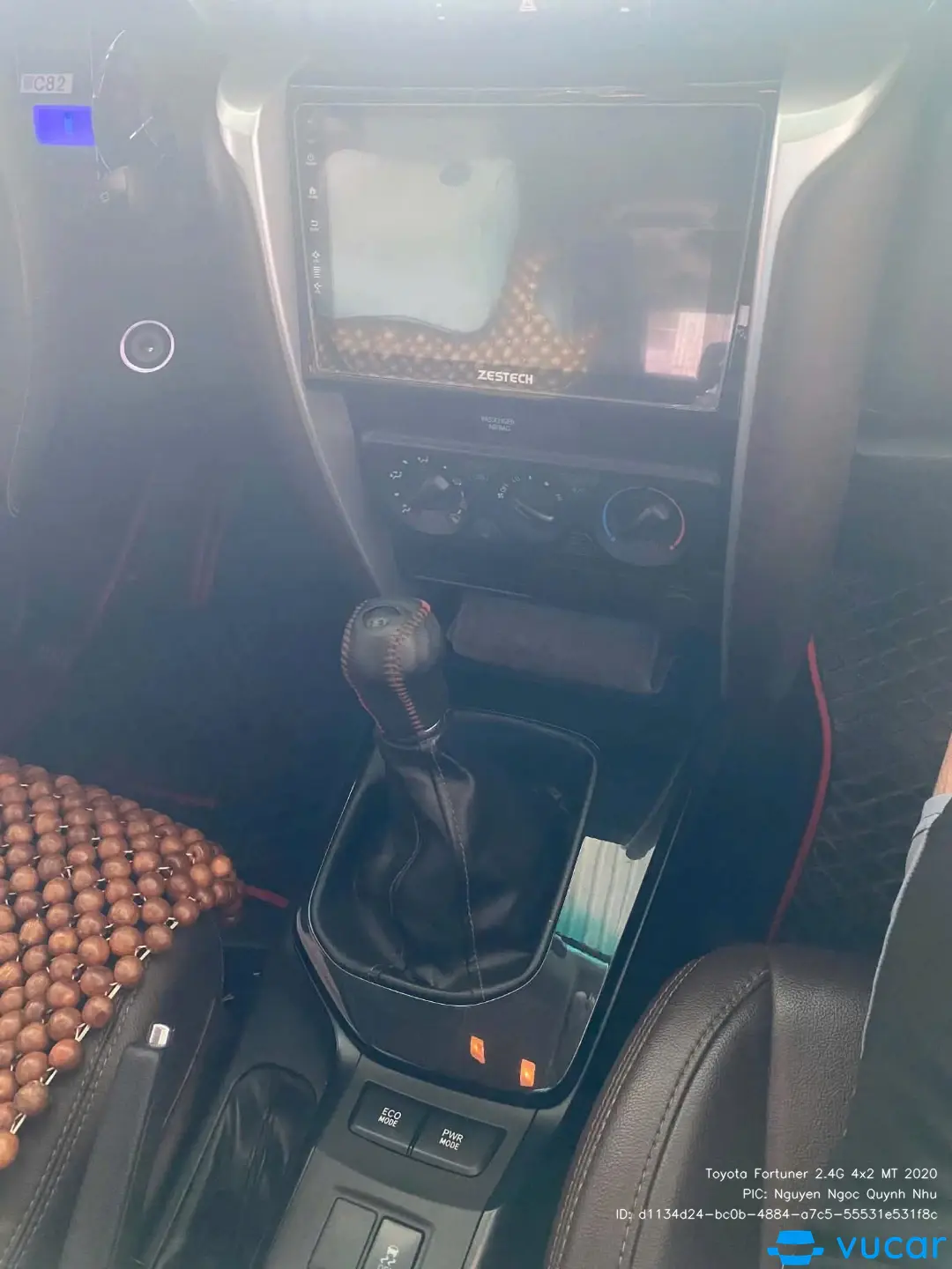 Toyota Fortuner 2.4G 4x2 MT 2020 - Nội thất 6