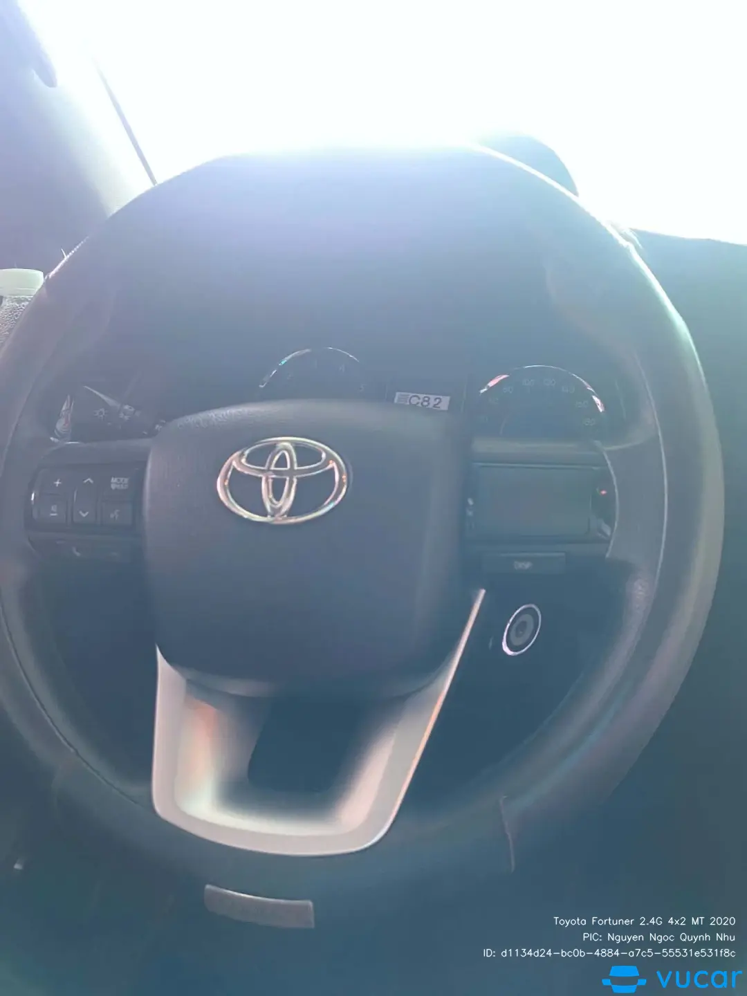 Toyota Fortuner 2.4G 4x2 MT 2020 - Nội thất 9