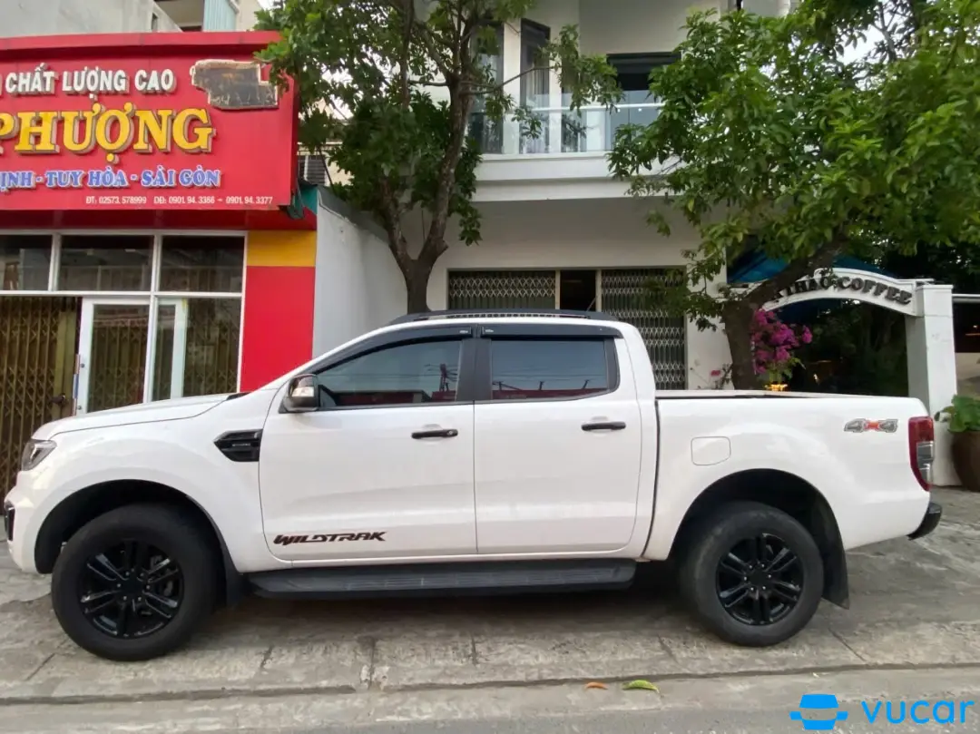 Toyota Fortuner 2.4G 4x2 AT 2020 - Ngoại thất 10