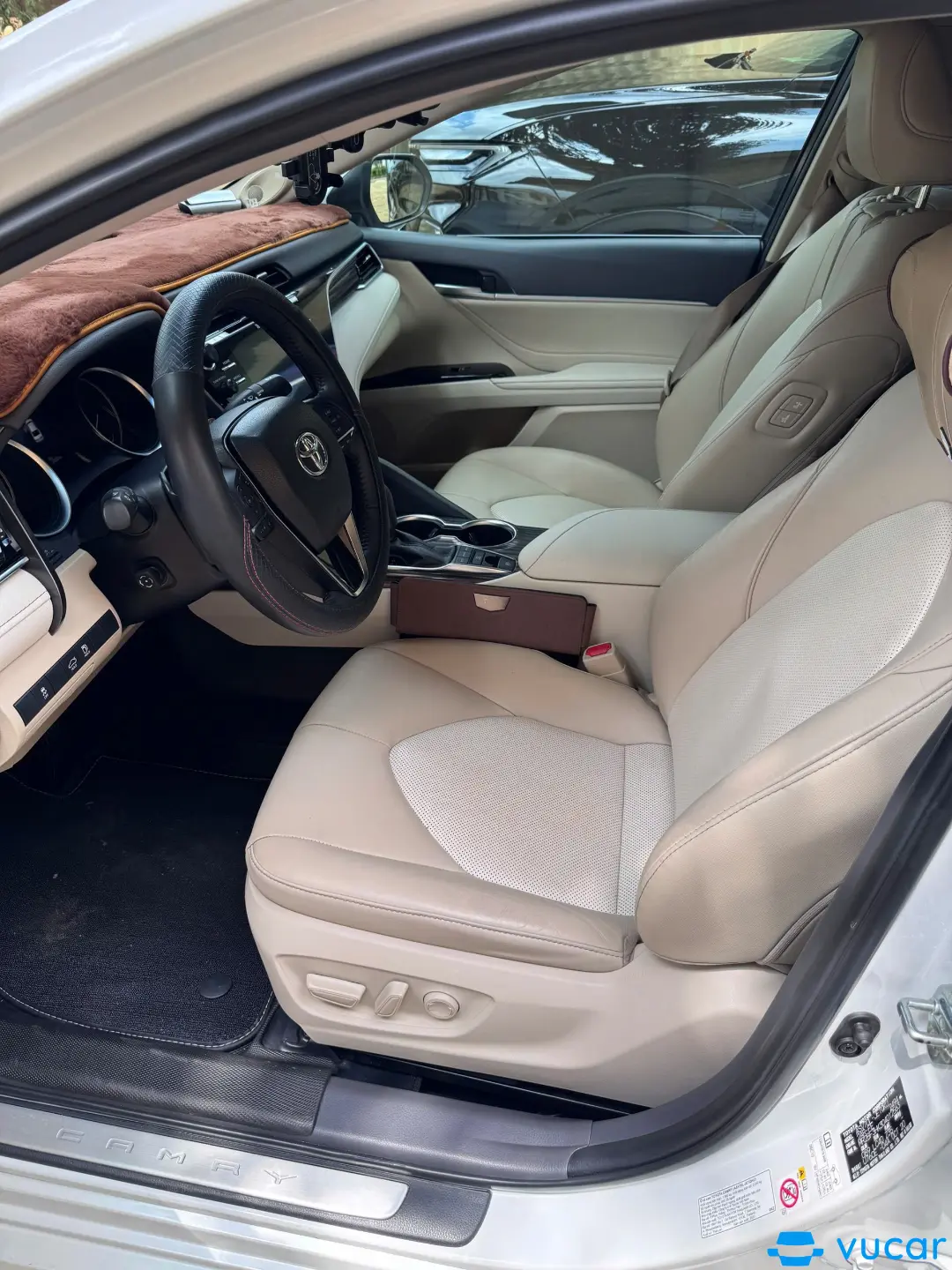 Toyota Camry 2.5Q 2020 - Nội thất 3