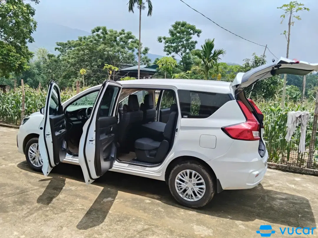 Ảnh xe Suzuki Ertiga GL 1.5 MT 2020